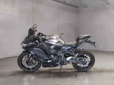 Kawasaki Ninja ZX-4R SE 2025