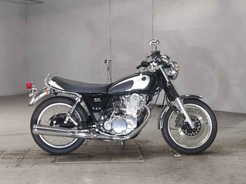Yamaha SR400 2021