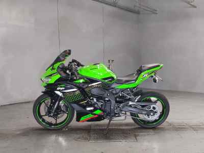 Kawasaki Ninja ZX-25R KRT Edition