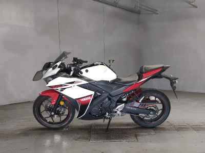 Yamaha YZF-R25 2016