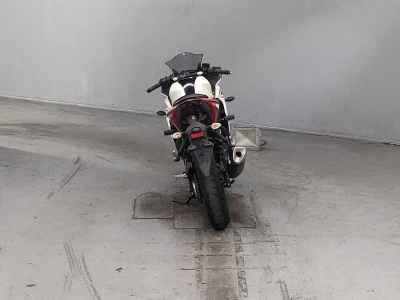 Yamaha YZF-R25 2016