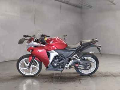 Honda CBR250R 2011