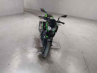 Kawasaki Z400 2022