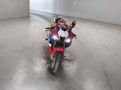 Honda CBR1000RR SP 2022