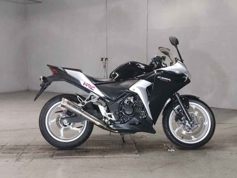 Honda CBR250R 2011