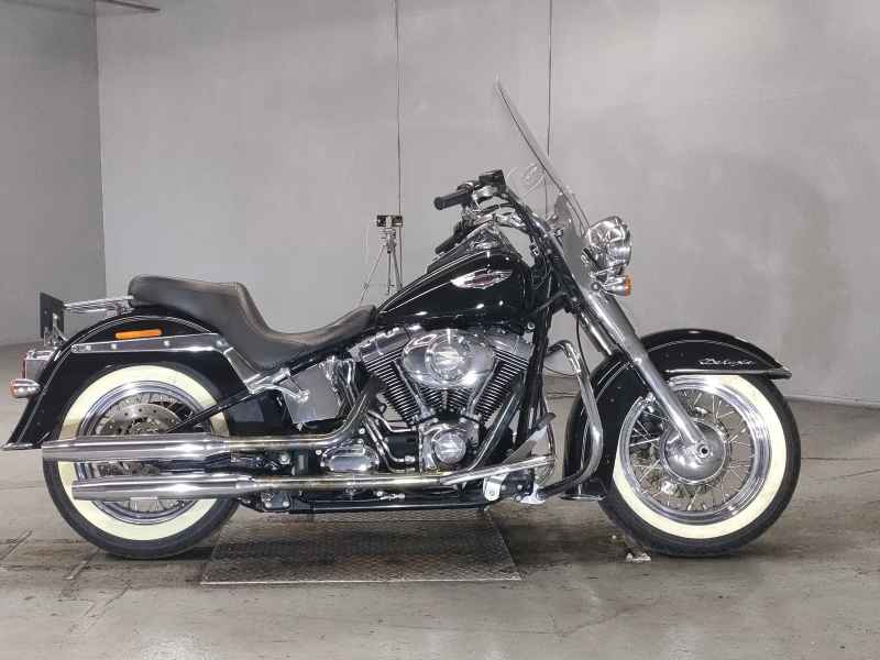 Harley-Davidson Deluxe FLSTN1580 2008