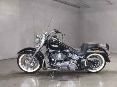 Harley-Davidson Deluxe FLSTN1580 2008