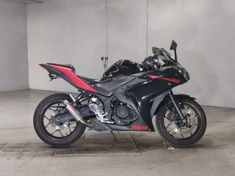 Yamaha YZF-R25 2015