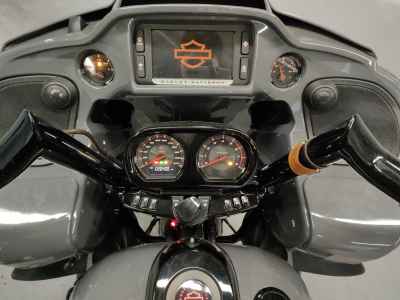 Harley-Davidson Road Glide FLTRXSE1923 CVO 2018
