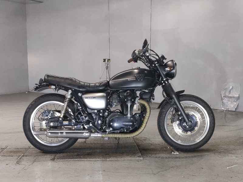 Kawasaki W800 2021