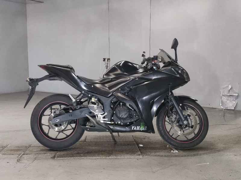 Yamaha YZF-R25 2016