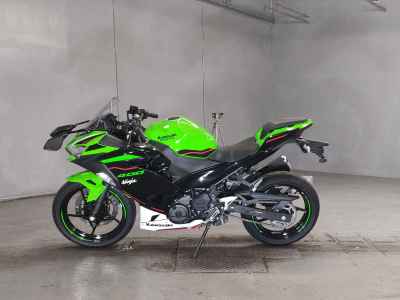 Kawasaki Ninja 400 2022