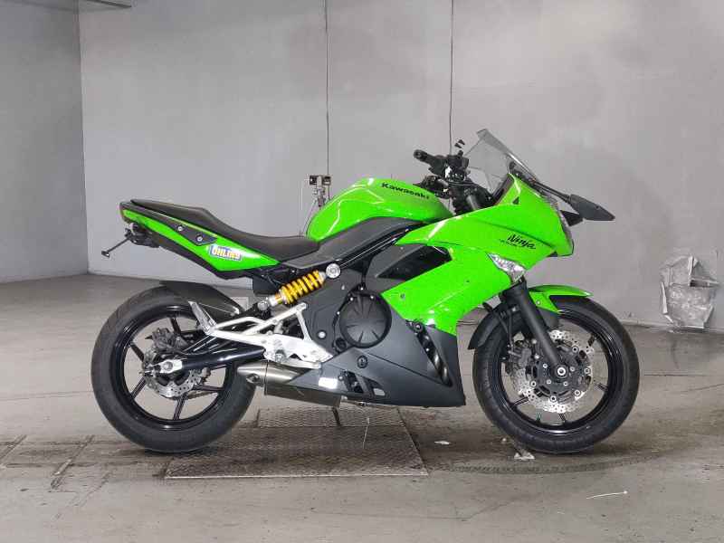Kawasaki Ninja 400R 2011