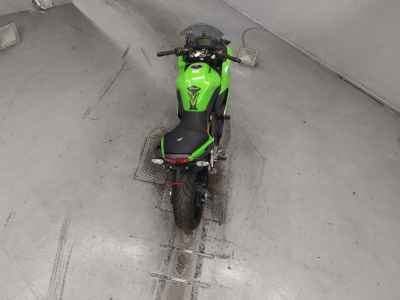 Kawasaki Ninja 400R 2011