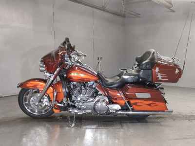 Harley-Davidson FLHTCUSE1800 CVO 2010
