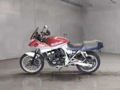 Suzuki GSX250S Katana