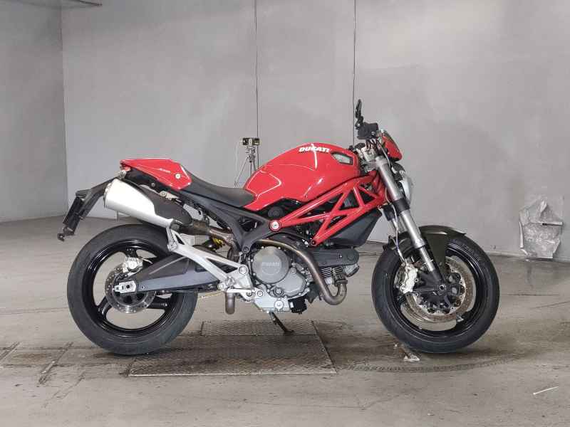 Ducati Monster 696 2013