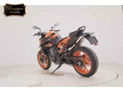 KTM 890 Duke 2025