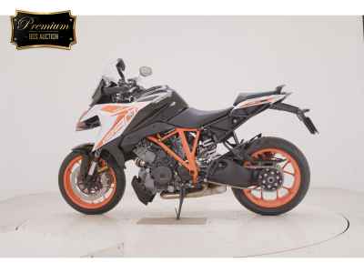 KTM 1290 Super Duke GT 2025