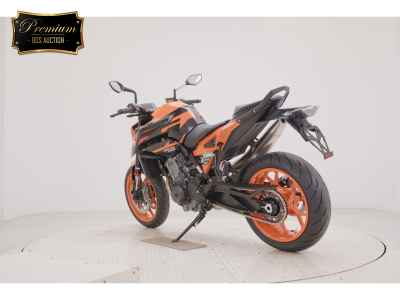KTM 890 Duke 2023