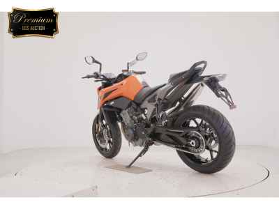 KTM 790 Duke 2023