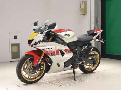 Yamaha YZF-R7 2022