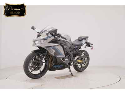 Kawasaki Ninja ZX-25R SE