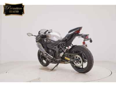 Kawasaki Ninja ZX-25R SE