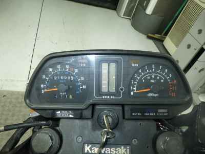 Kawasaki GPZ550 2023