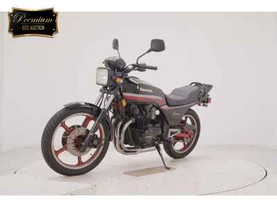 Kawasaki GPZ550 2023