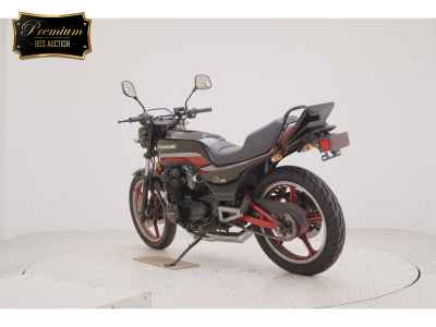 Kawasaki GPZ550 2023