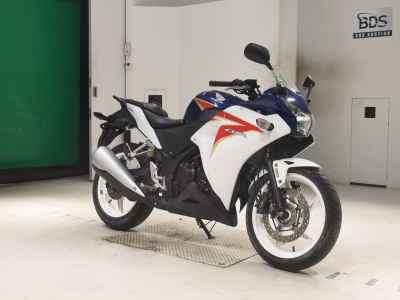 Honda CBR250R 2011