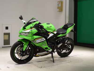 Kawasaki Ninja ZX-4RR 2024