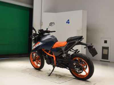KTM 390 Duke 2024