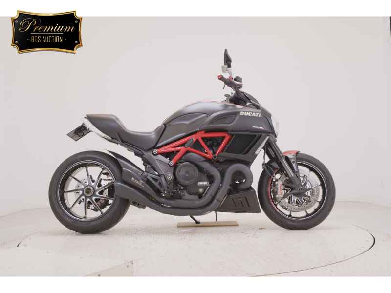 Ducati Diavel Carbon 2016
