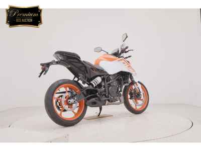 KTM 250 Duke 2024