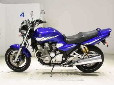 Yamaha XJR1300 2016