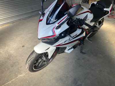 Honda CBR400R 2019