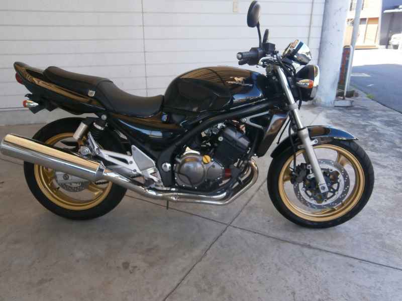 Kawasaki Balius ZR250