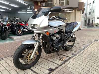 Yamaha FZ400 2008