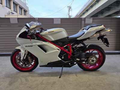 Ducati 848 2011
