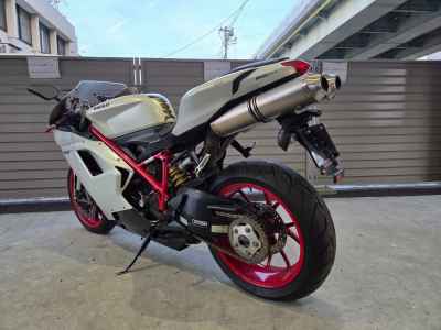 Ducati 848 2011