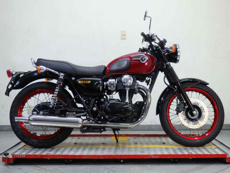 Kawasaki W800 2012