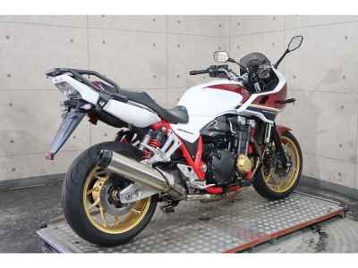 Honda CB1300 Super Boldor 2022