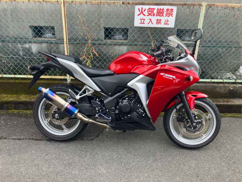 Honda CBR250R 2011