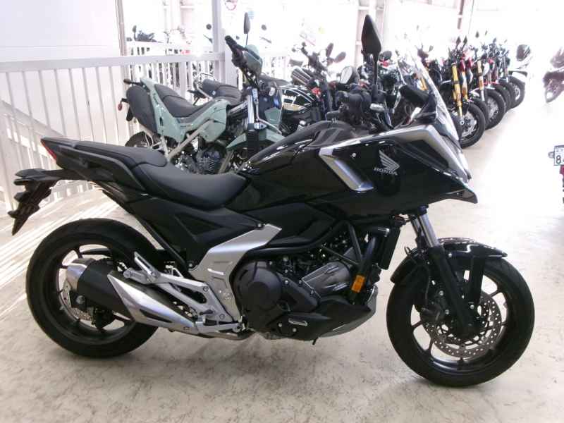 Honda NC750X 2025