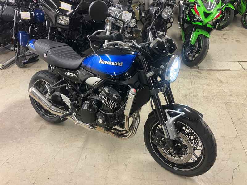 Kawasaki Z900RS 2025
