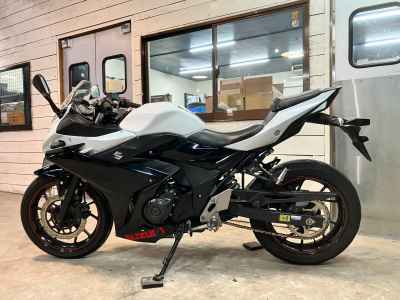 Suzuki GSX250R