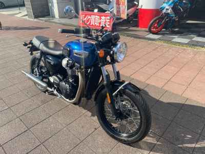 Triumph Bonneville T100 2023