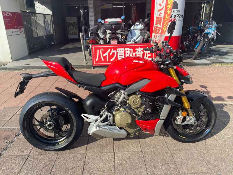 Ducati Streetfighter V4S 2023